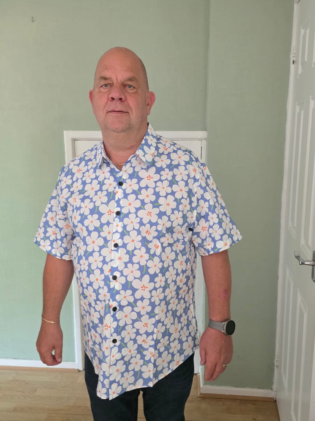 Customer photo review of Men's Summer Floral Print Holiday Flower Resort Casual Lapel Light Blue Short Sleeve Shirt