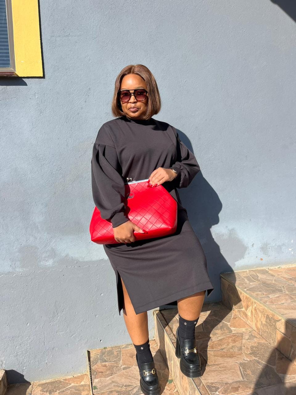 Customer photo review of ERA Oversized Kisslock Chain Bag – Red