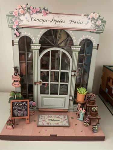 Customer photo review of DIY Book Nook Kit - Champs-Élysées Florist