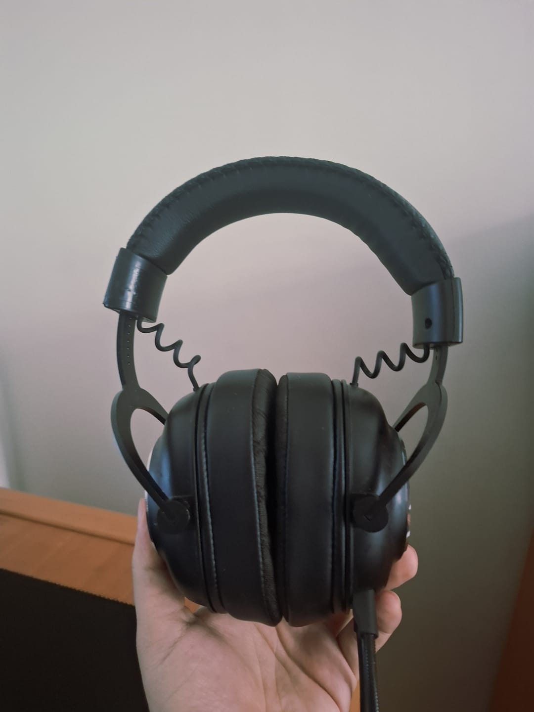 Customer photo review of Wicked Cushions FreeZe V2 Soğutma Jelli Kulaklık Pedleri - Logitech G Pro X Serisi