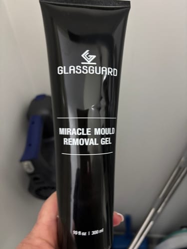 Customer photo review of GLASSGUARD® Miracle Mould Removal Gel