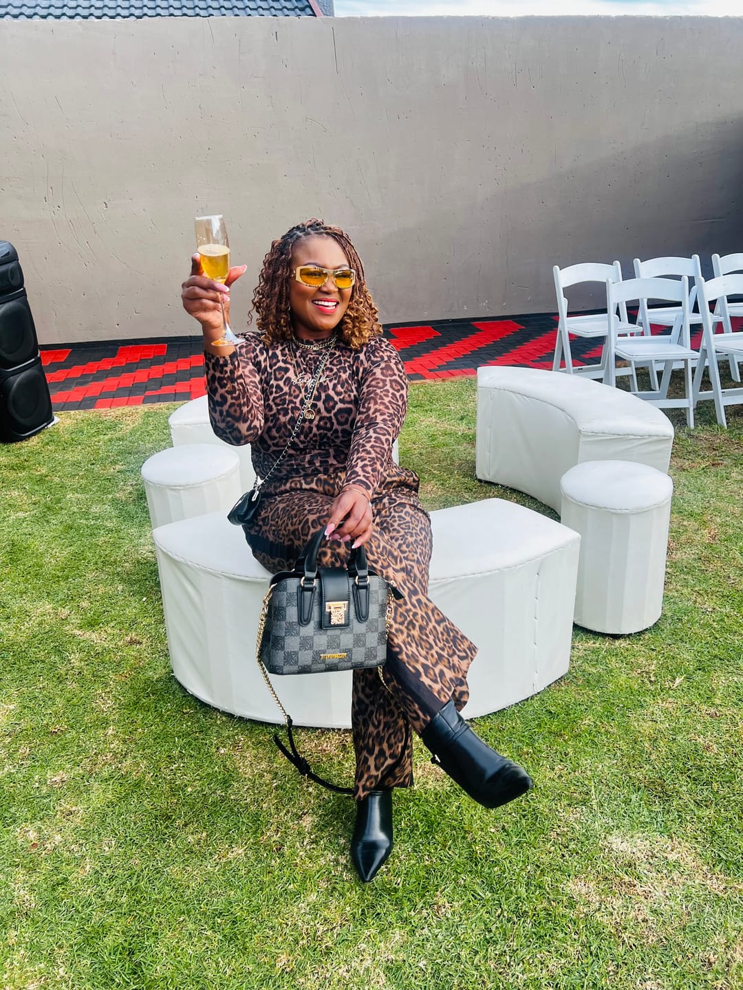 Customer photo review of Era Million Gold Sunglasses