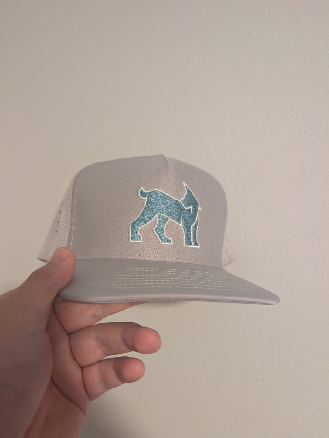 Customer photo review of Links Lynx Hat