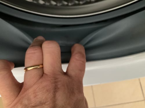 Customer photo review of GLASSGUARD® Miracle Mould Removal Gel