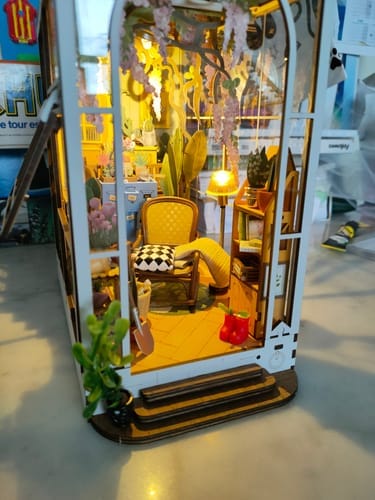 Customer photo review of DIY Book Nook kit - Greenhouse
