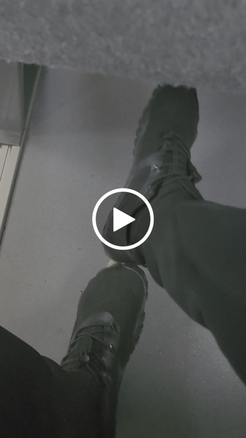 Customer video review of Brave Ⅰ - Zapatos Barefoot