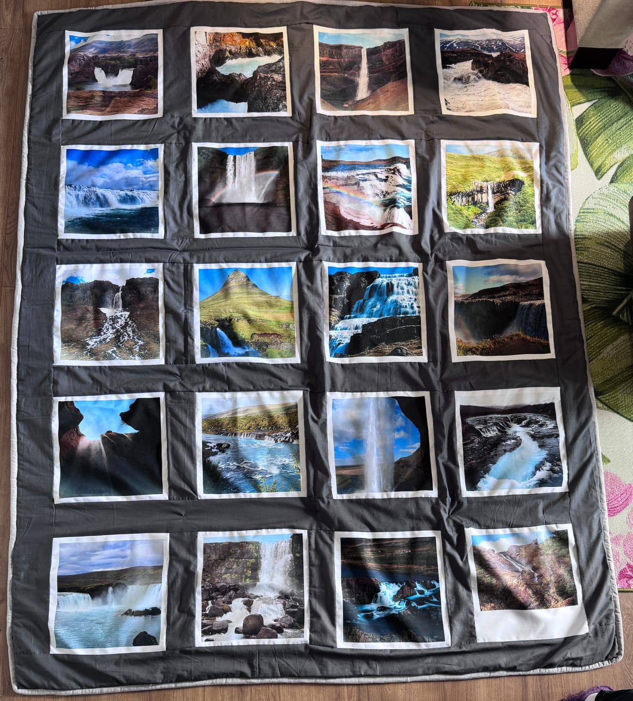 Customer photo review of Dein eigenes Bild als Stoff Panel, Stoffdruck, personalisierte Designs, wasserdichter Canvas, Geschenkideen von Atelier MiaMia