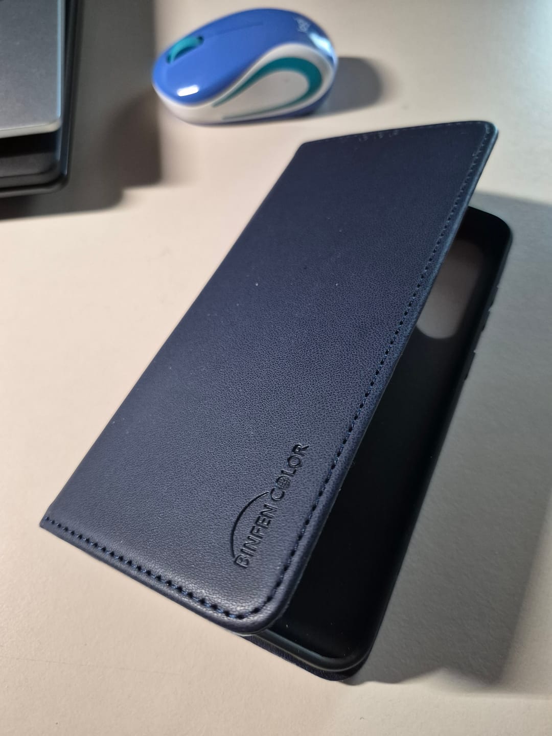 Customer photo review of Galaxy S25 / S24 - BINFEN Flip Case Hülle