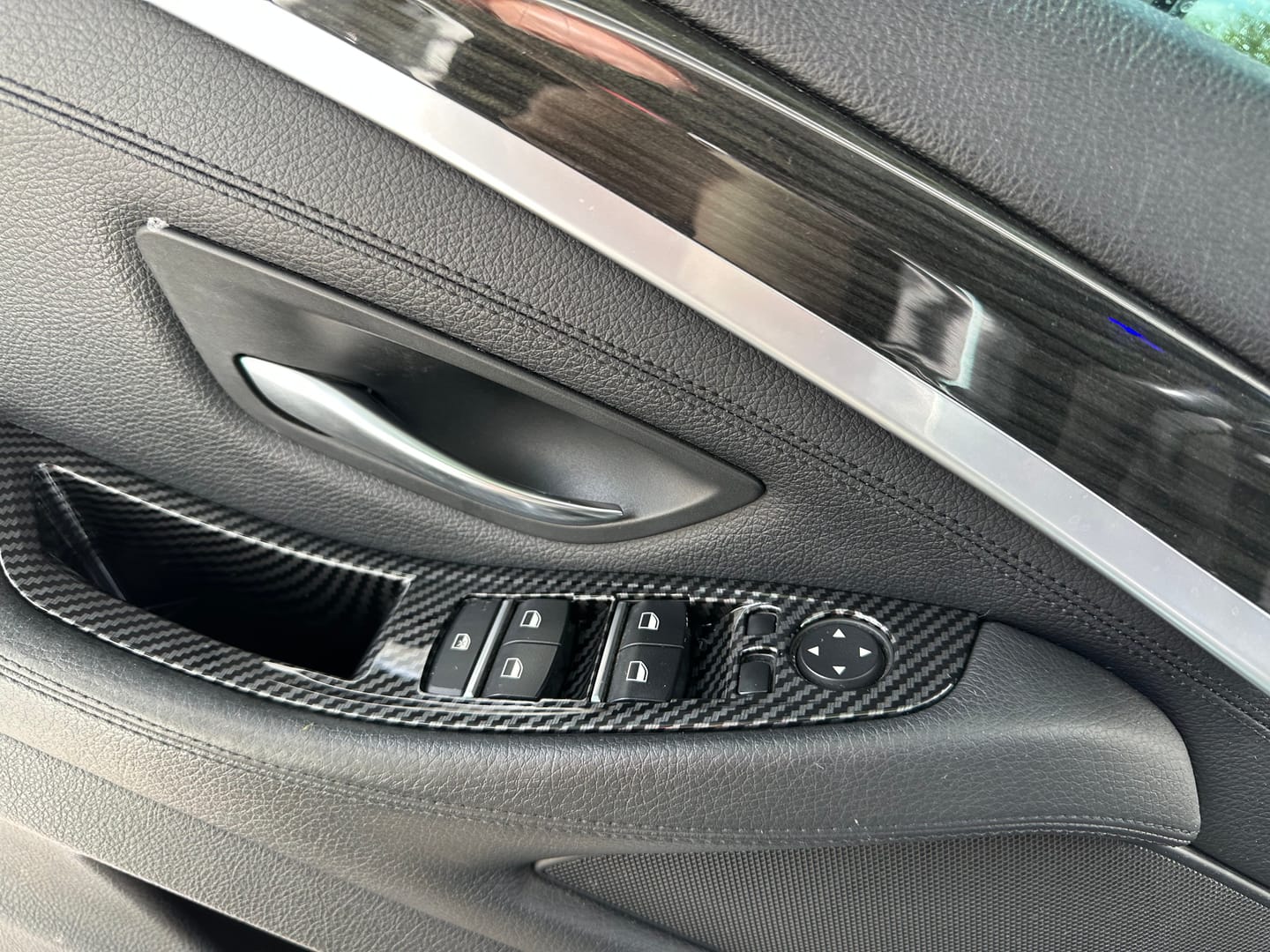 Customer photo review of For BMW 5 Series F10/F11 Inner Door Handle Cover Set – No-Disassembly Fix for Sticky/Melting Handles (2011–2017)