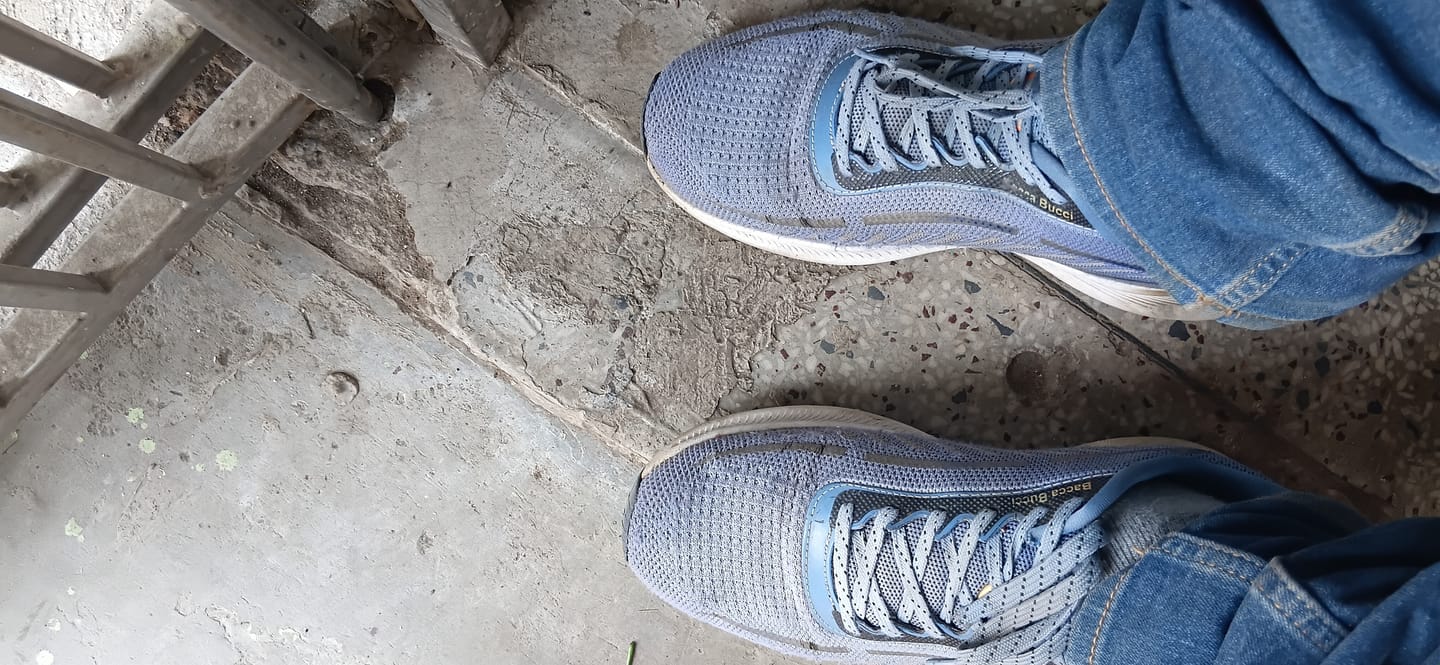 Customer photo review of Bacca Bucci Zephyr – All-Day Comfort Running & Training Shoes