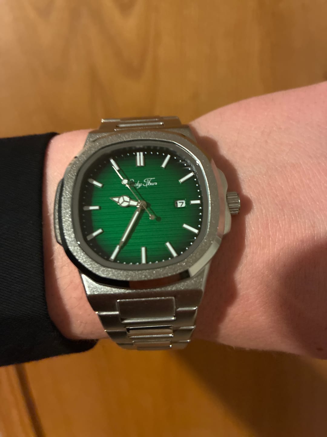 Customer photo review of Lucky Fours® Caspian
