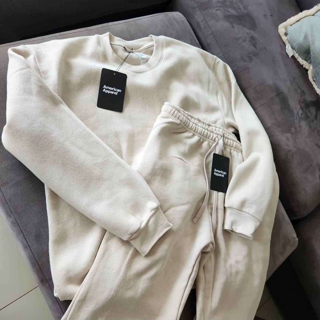 Customer photo review of Crewneck Sweatshirt Tracksuit - Bone