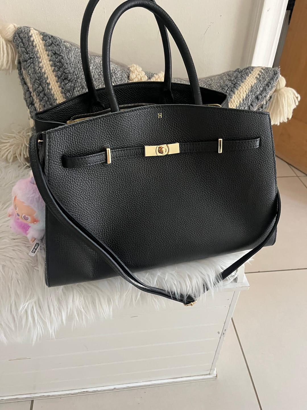 Customer photo review of The Olivia Tote Bag