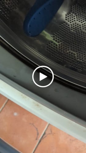 Customer photo review of GLASSGUARD® Miracle Mould Removal Gel