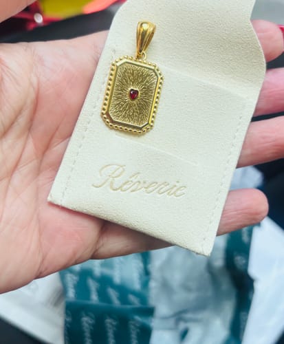 Customer photo review of Ciondolo "Dove nascono le emozioni"