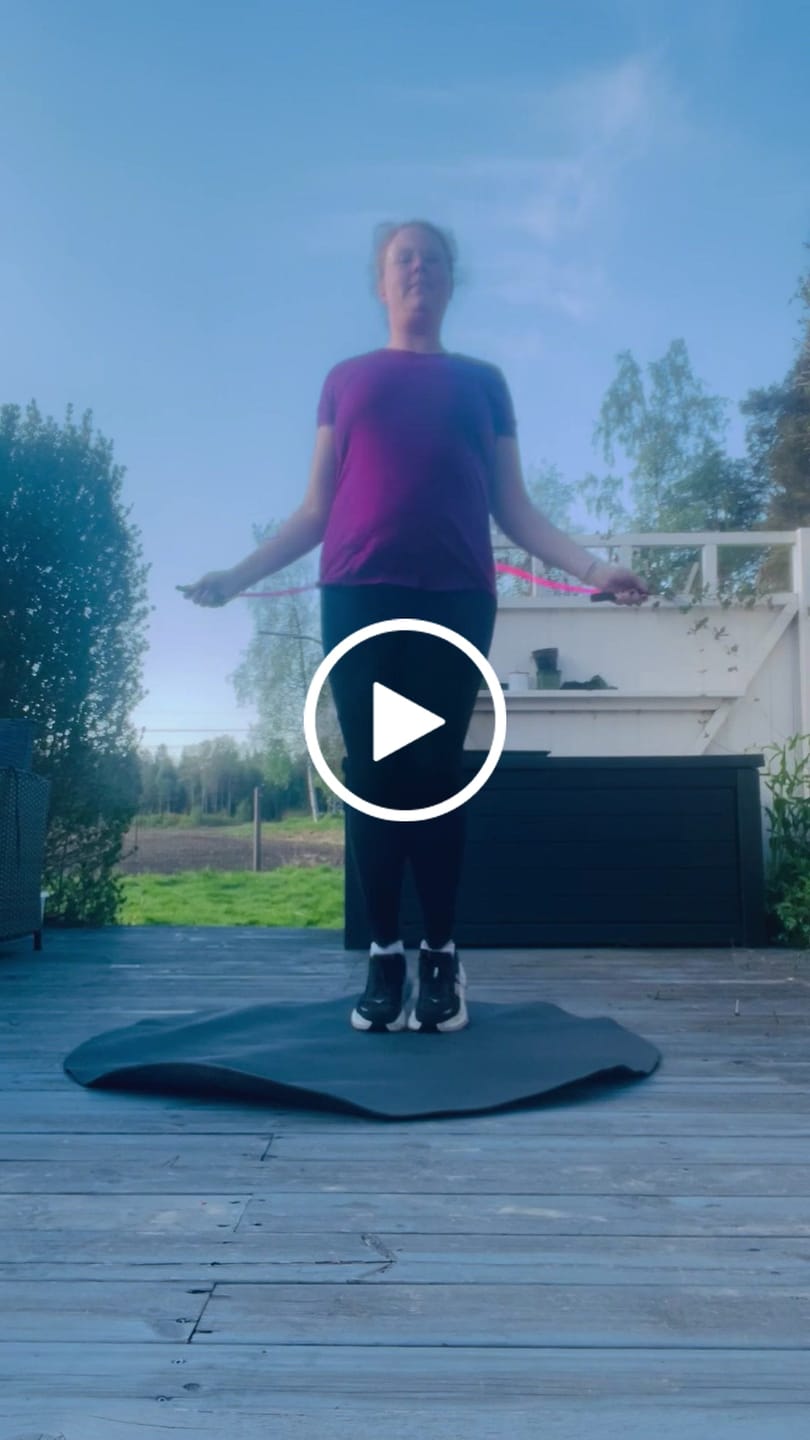 Customer video review of Hoppetau beaded
