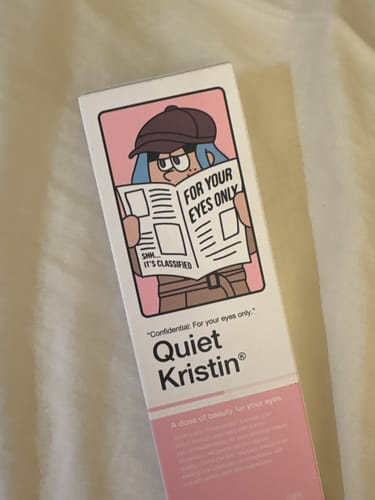 レビューアーが撮影した「Quiet Kristin 1Day」のパッケージ。