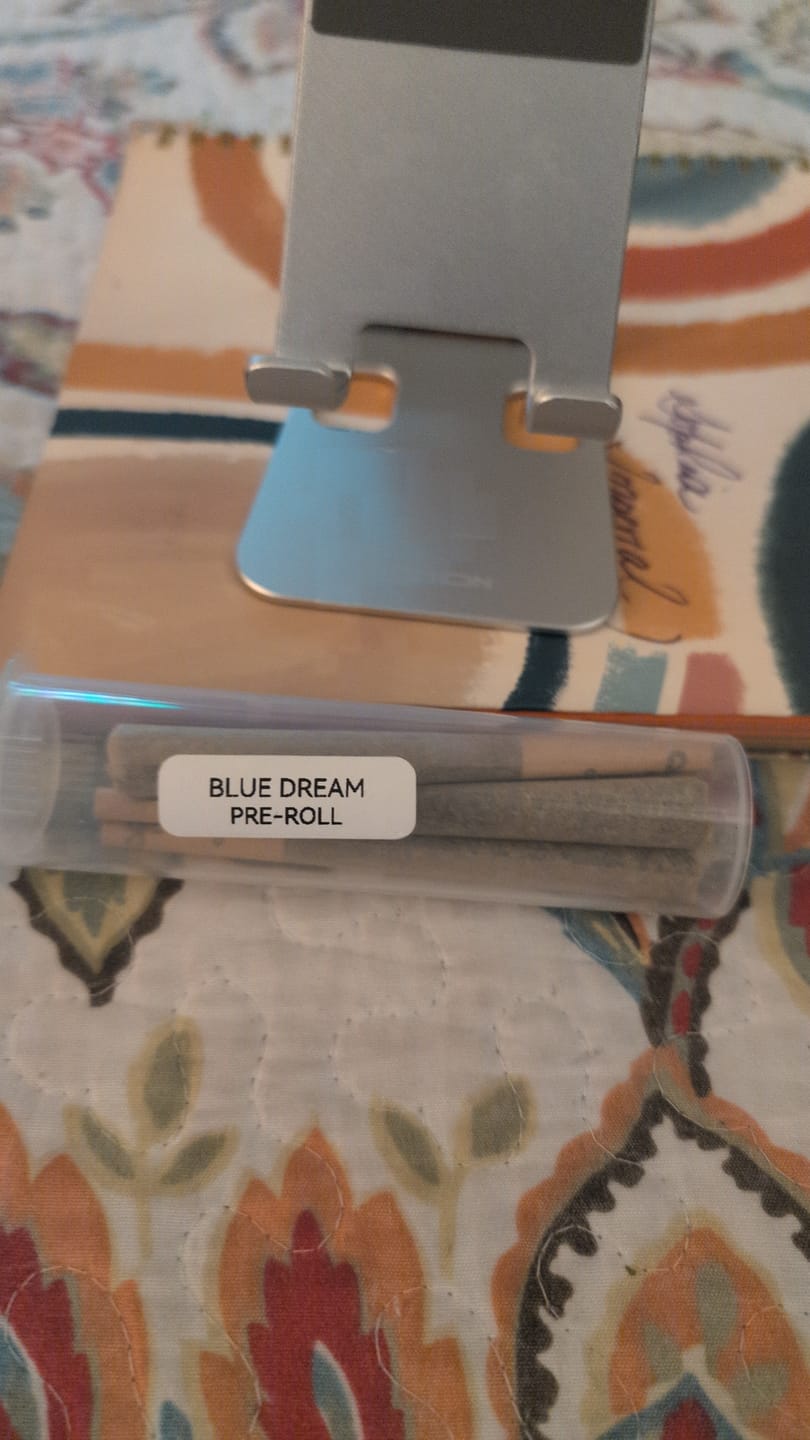 Customer photo review of Blue Dream Pre Roll 1 Gram - 6ct.