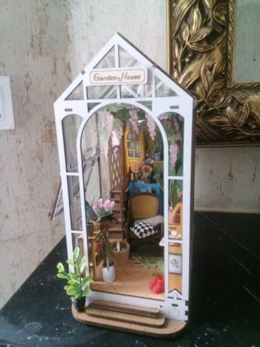 Customer photo review of DIY Book Nook kit - Greenhouse