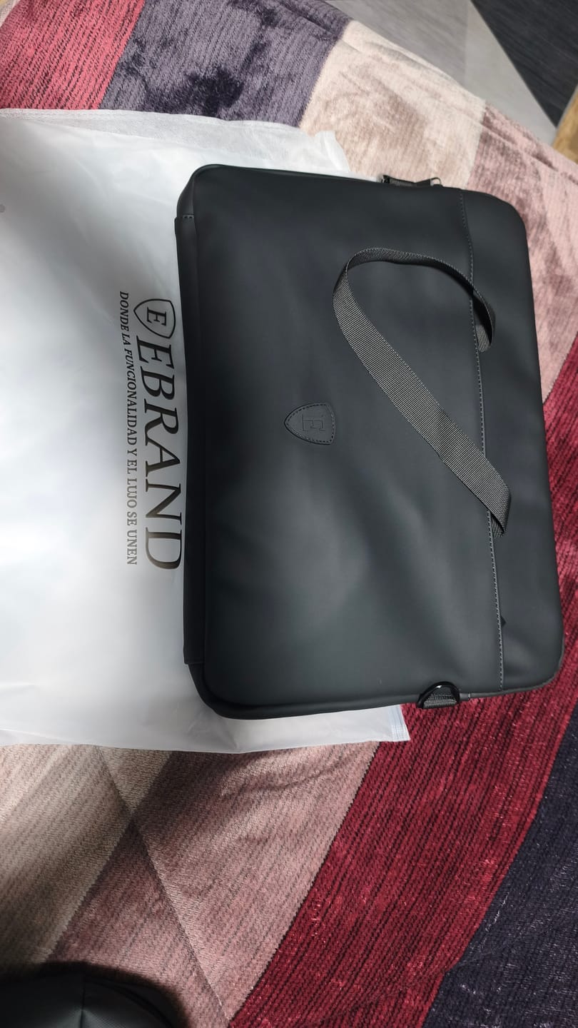 Customer photo review of Premium Laptop Bag Black