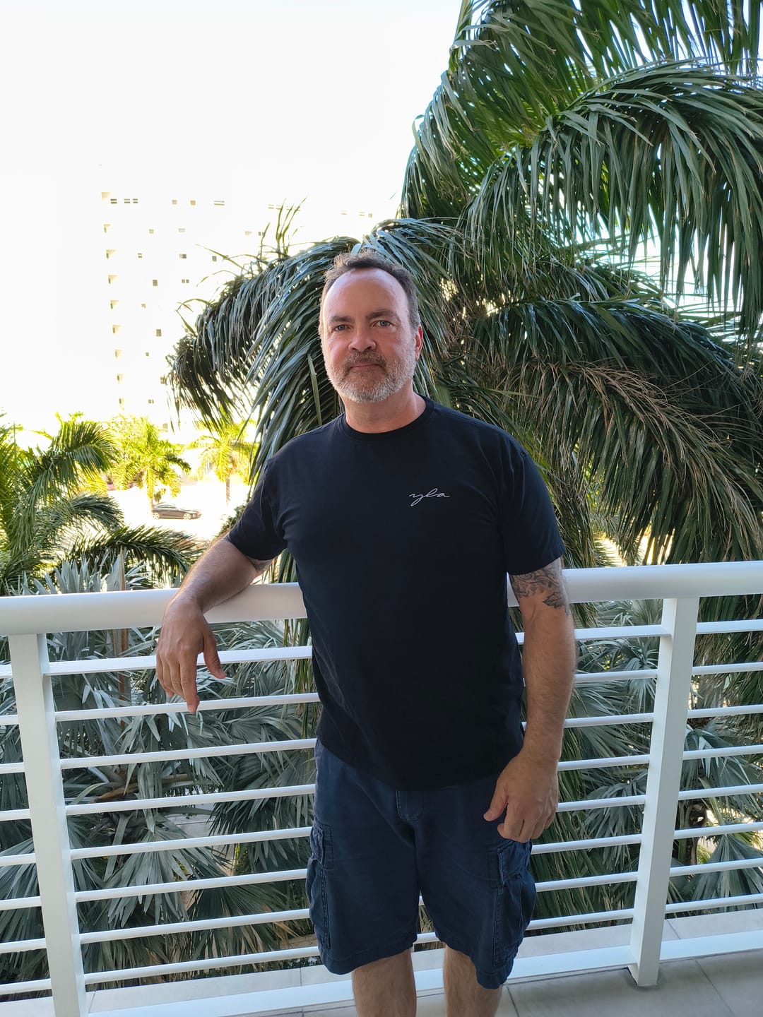 Customer photo review of 466 Tailored Tees