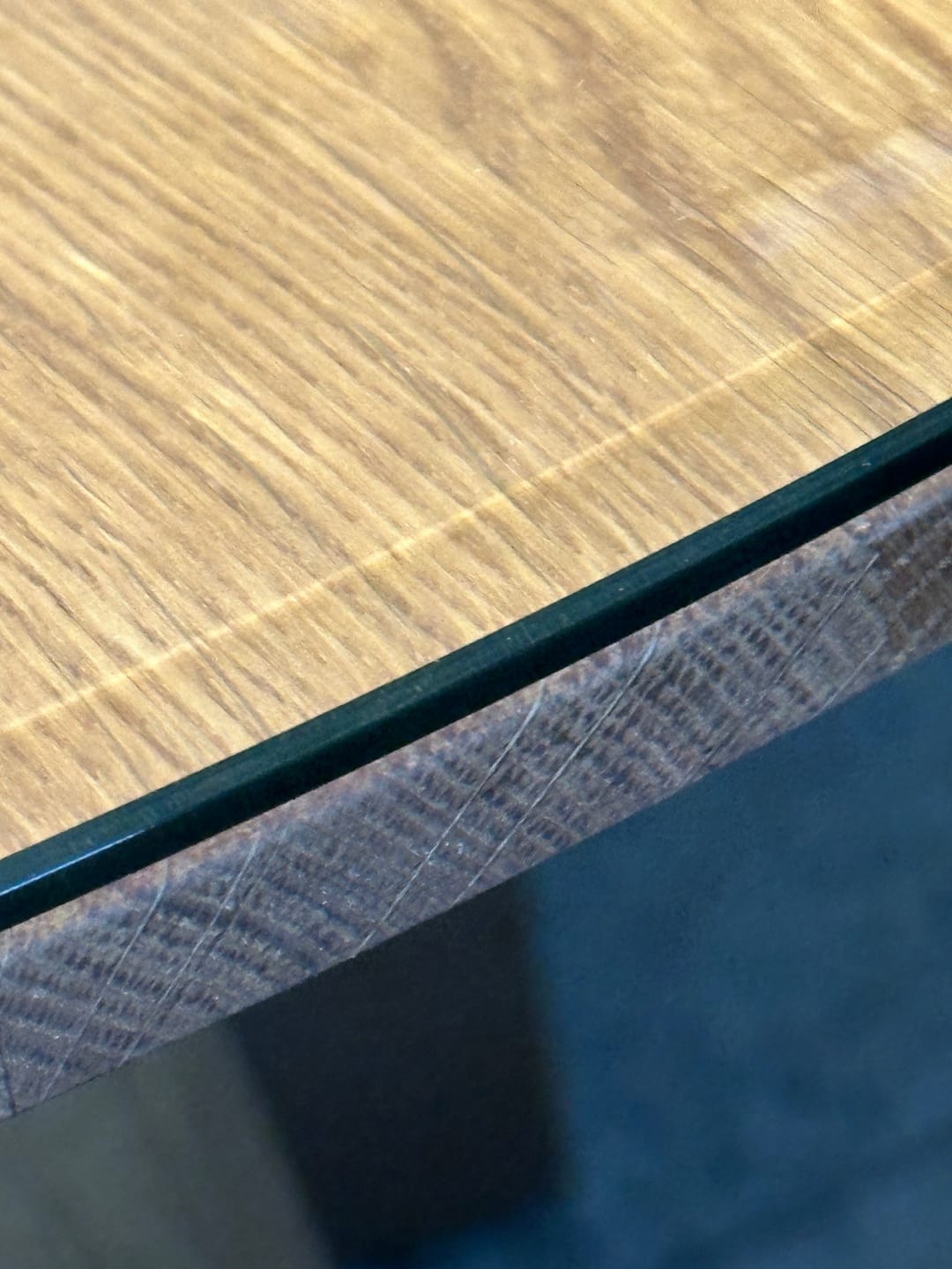 Customer photo review of Glasplatte Tisch Sicherheitsglas für Esstisch, Gartentisch, Weinfass - Rund
