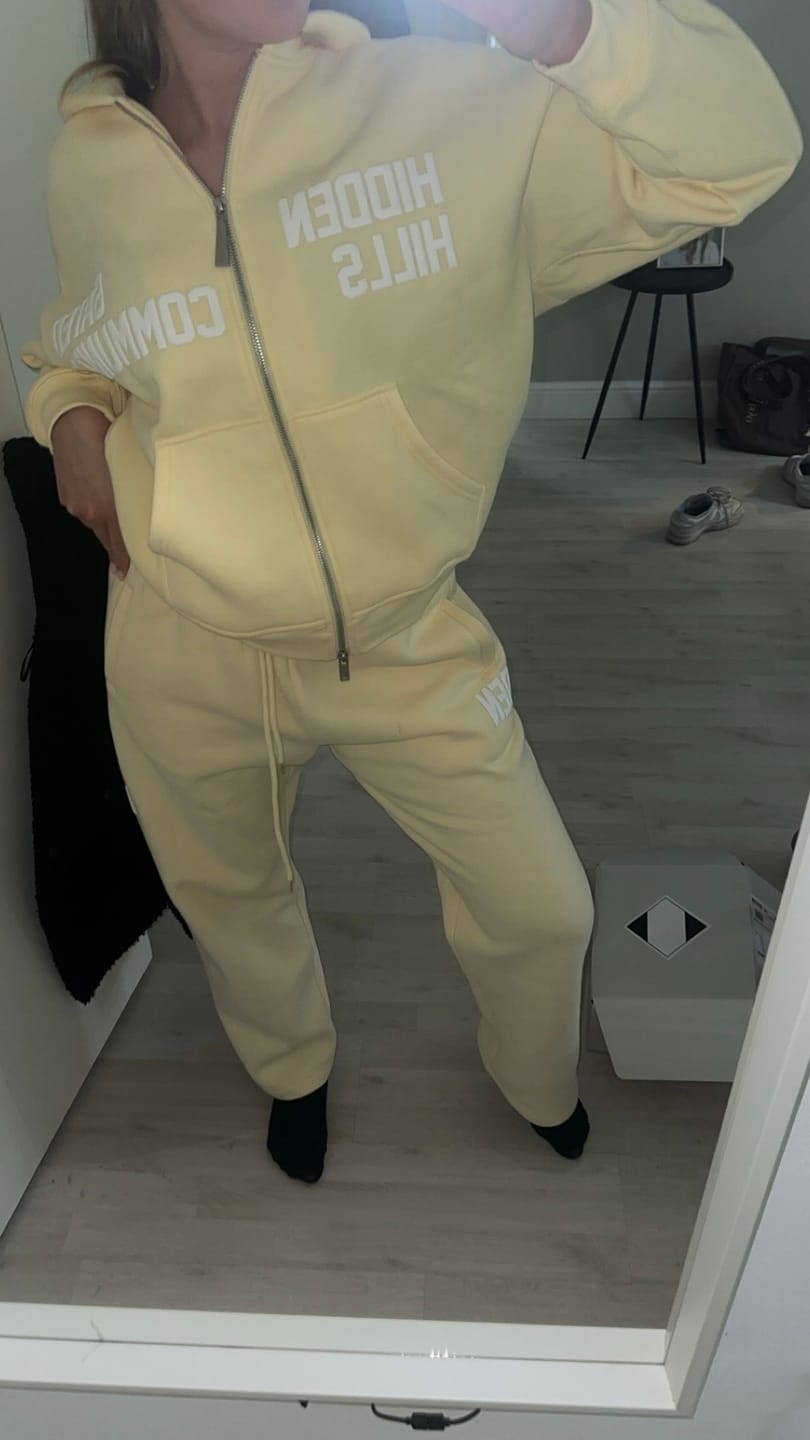 Customer photo review of GATED COMMUNITY STRAIGHT LEG SWEATPANTS BUTTER YELLOW