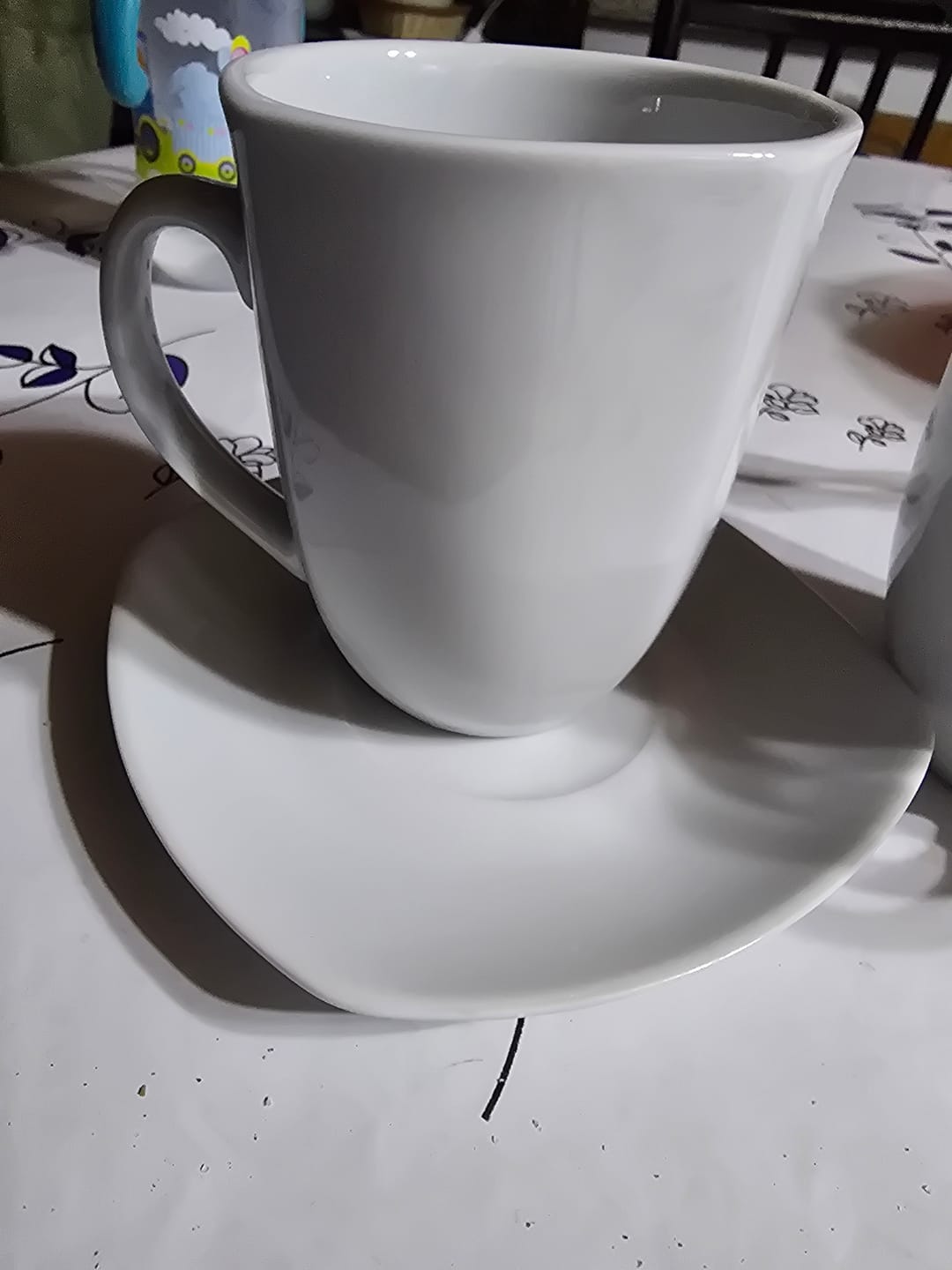 Customer photo review of Juego De Vajilla 30 Piezas Porcelana  Blanca Ivy Hallen