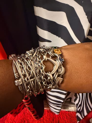 Customer photo review of Amanda Stainless Steel Heart Necklace and Bracelet Set
