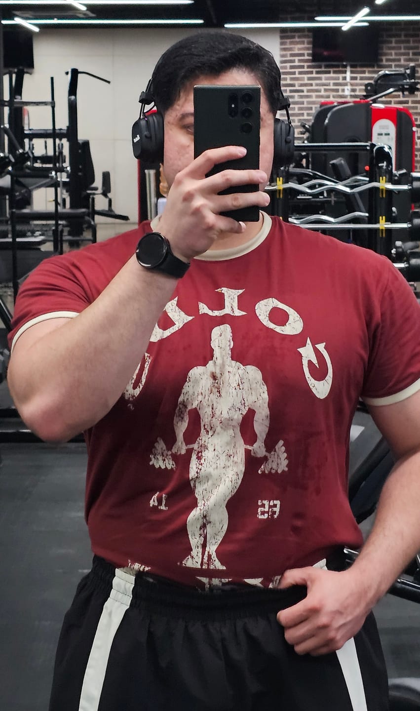 Customer photo review of 4009 - Golds Gym Ringer Tees