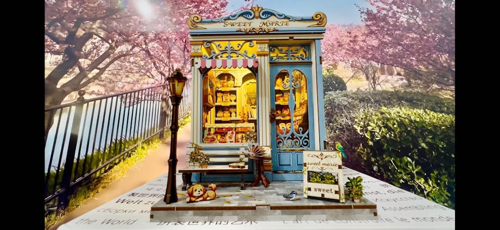 Customer photo review of Miniature House - Sweet Marie