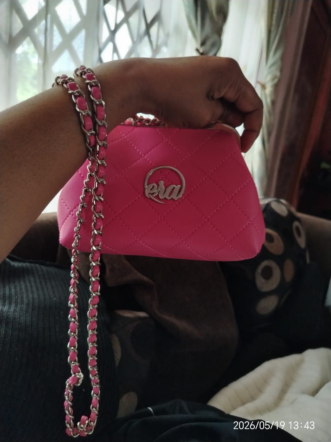 Customer photo review of ERA Mini Kisslock Chain Bag – Pink