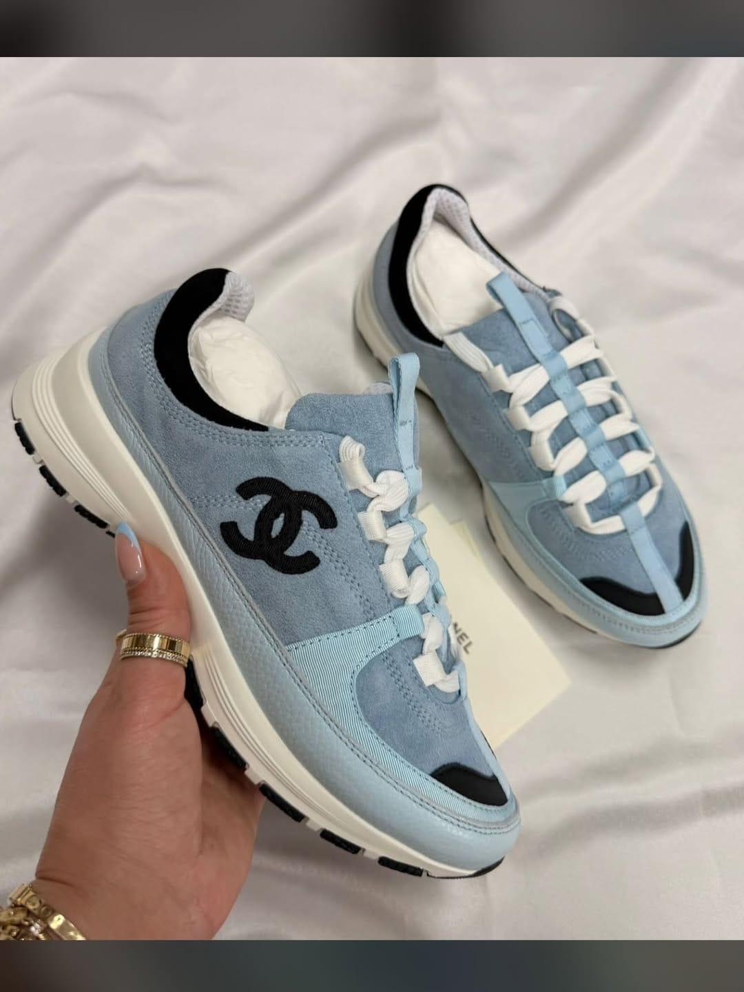 Customer photo review of CC 26 Sneaker Blue mix Black White Suede Calfskin 610011