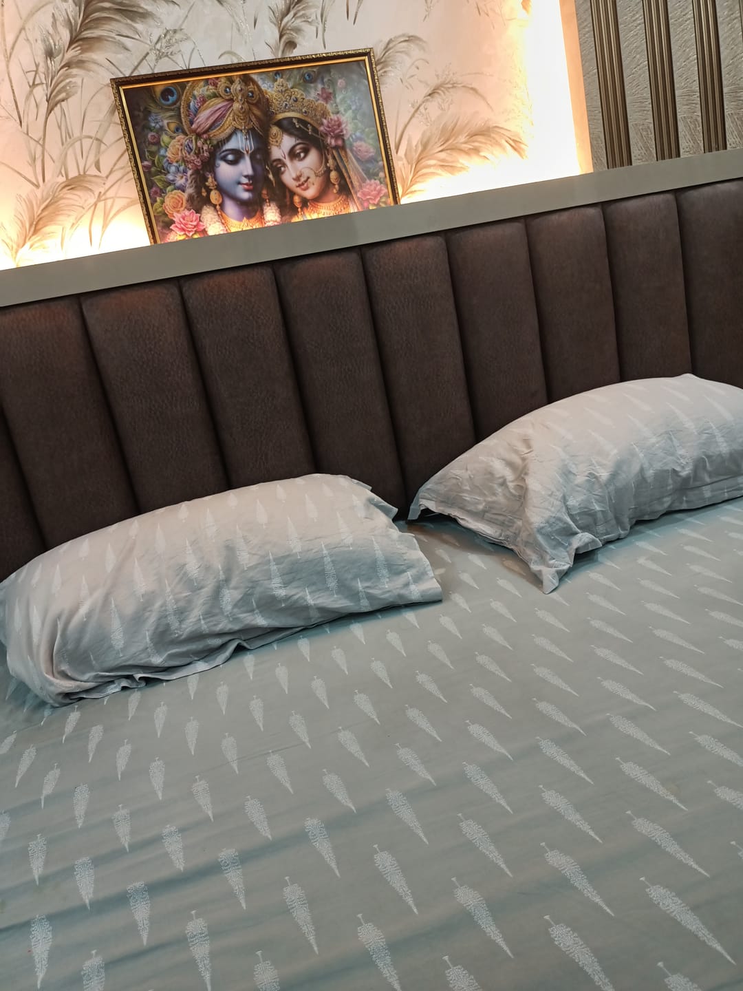 Customer photo review of Flo Adjustable Pillow (Fibre)