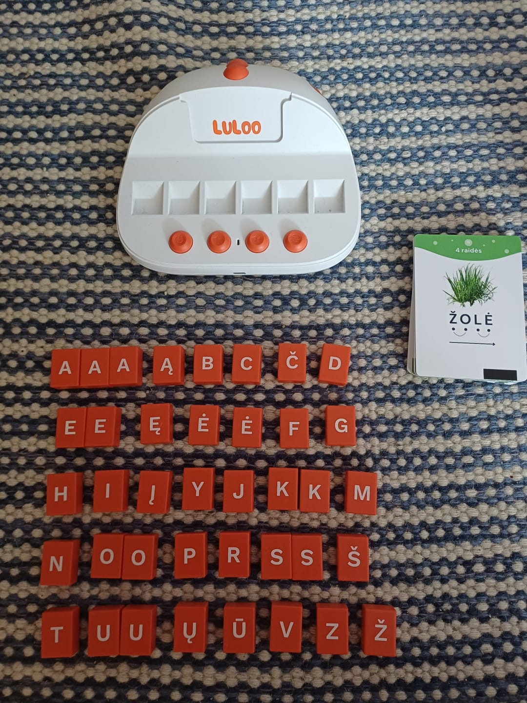 Customer photo review of Luloo skaitymo dėlionė - lietuviškai įgarsintos skaitymo kortelės