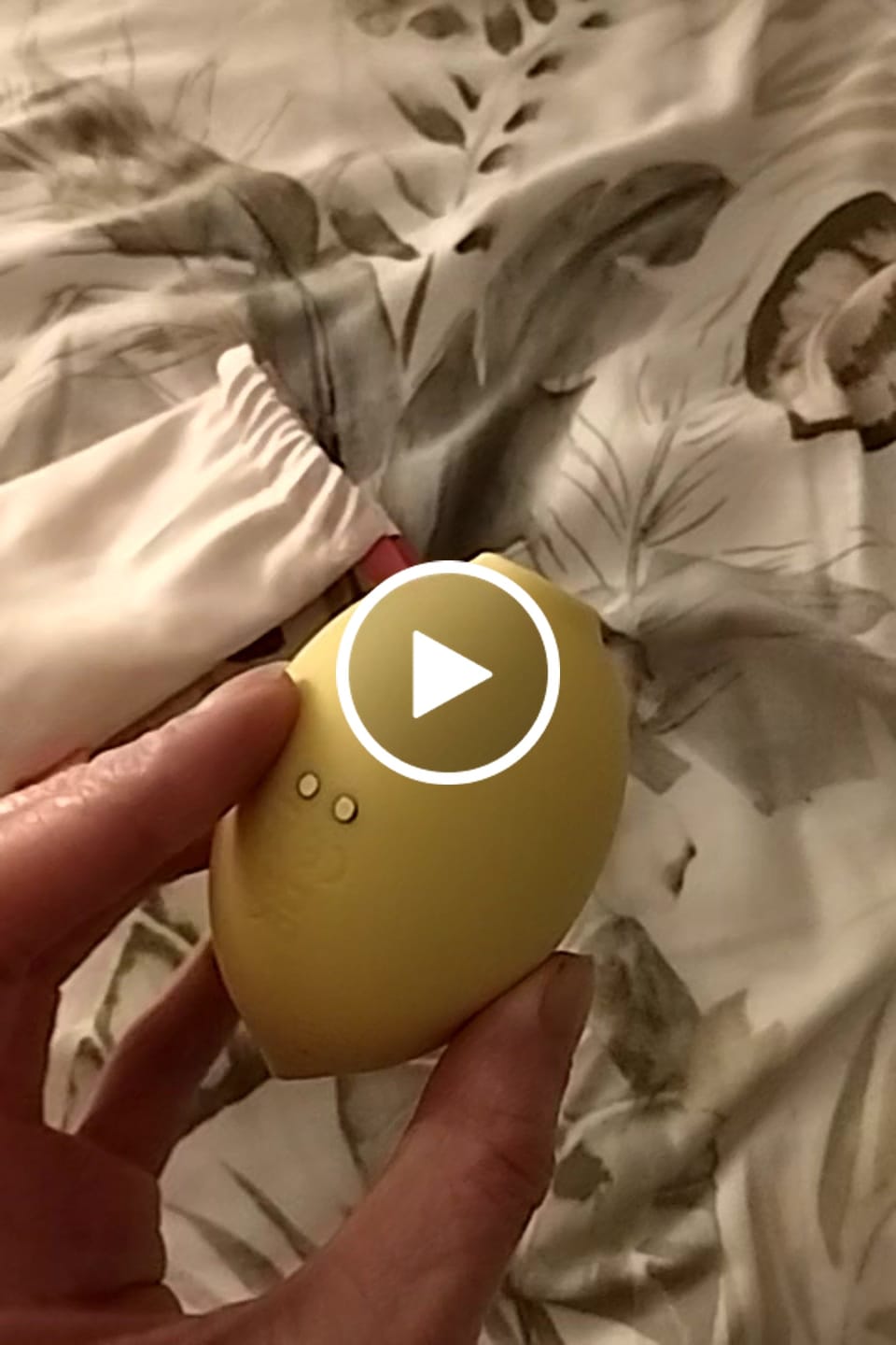 Customer video review of Lem Clitoral Massager
