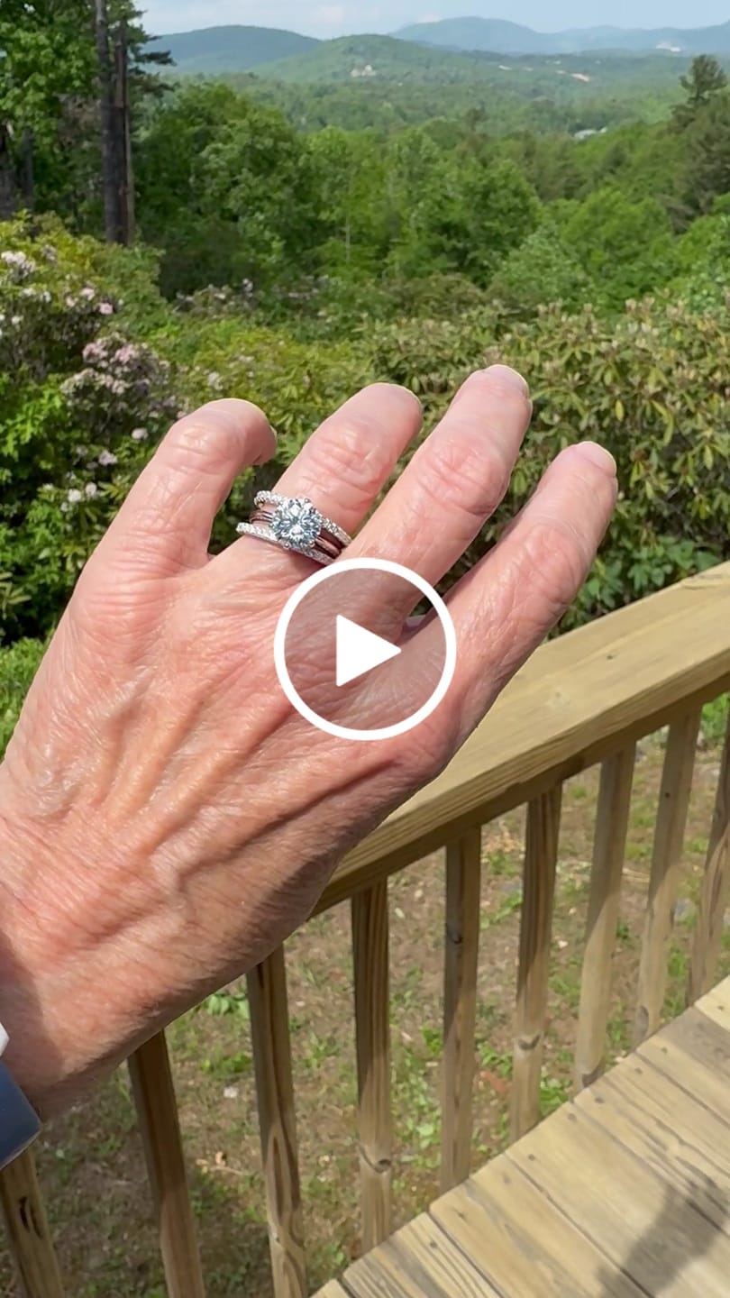 Customer video review of 1.5mm Moissanite Slim Eternity Ring