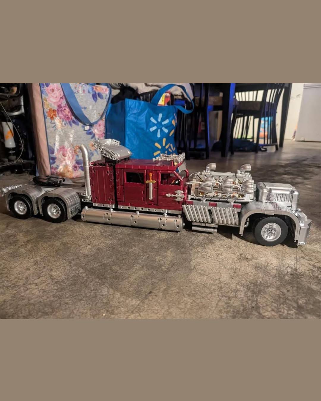 Customer photo review of The American V24 Diesel Truck 3484pcs