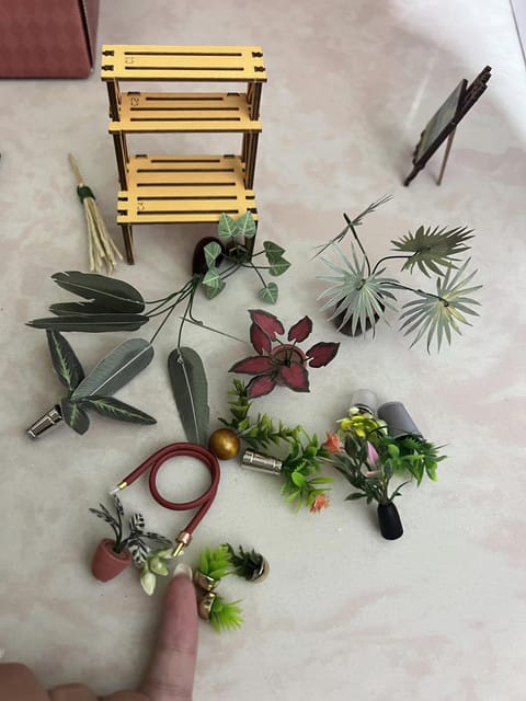 Customer photo review of Miniature House - Cathy's Flower House