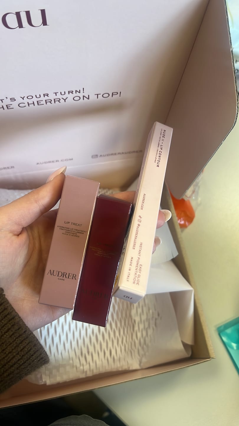 Customer photo review of Lip Treat