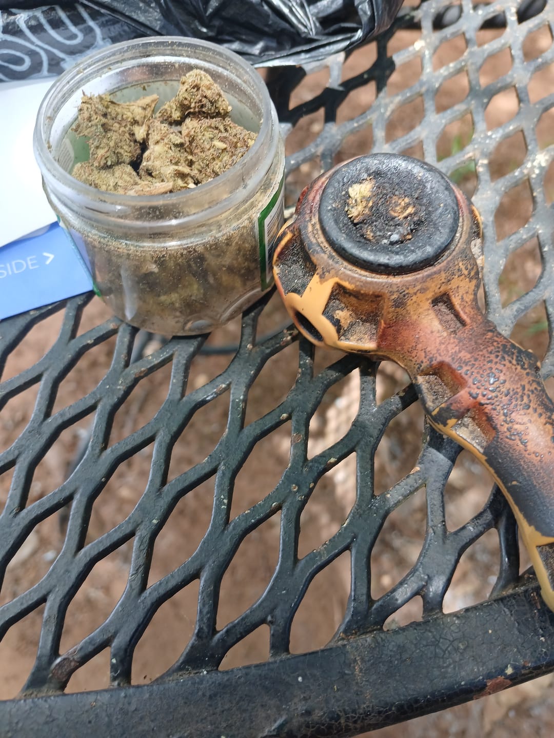 Customer photo review of Maui Wowie - 28 Grams Littles - Sativa
