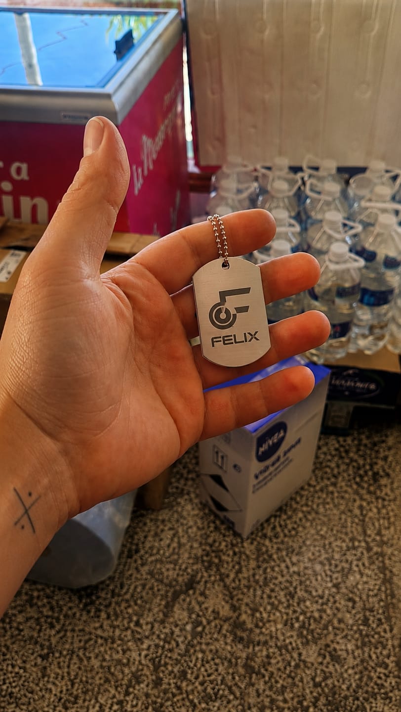 Customer photo review of Collar personalizado USB Set Key
