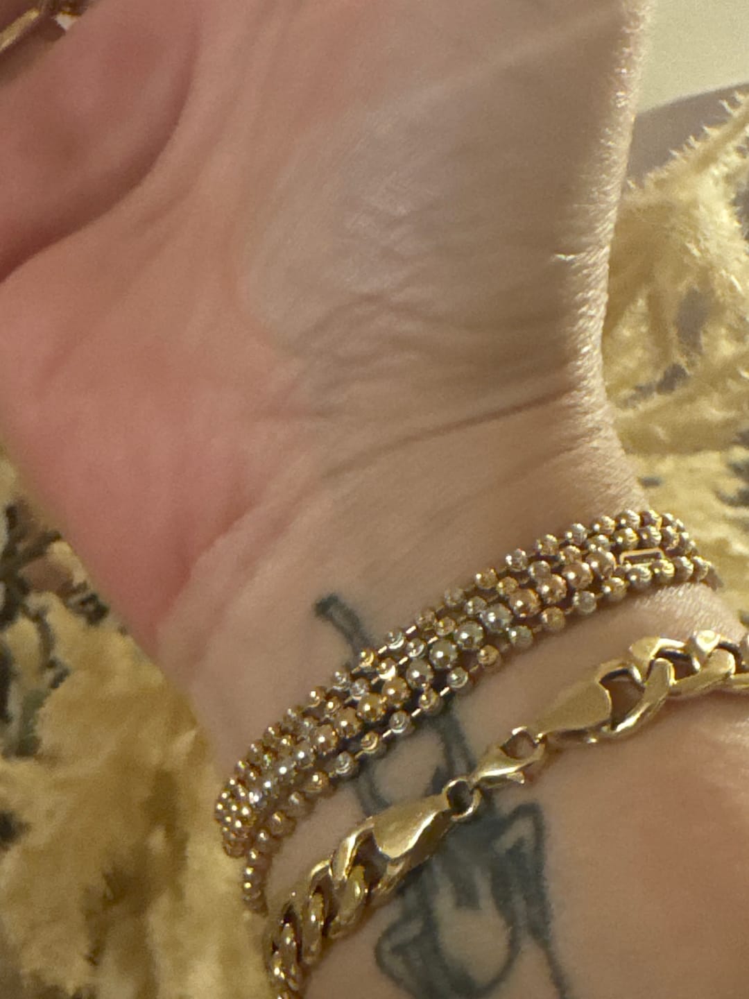 Customer photo review of Armband Gelbgold, Weissgold & Roségold 18k – Reshteh-e Yekdeli (Faden der Einheit)