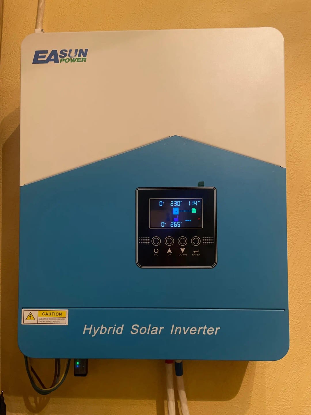 Customer photo review of Easun Power 4.2KW Solar Inverter 110A MPPT Solar Charge Controller  With Wifi