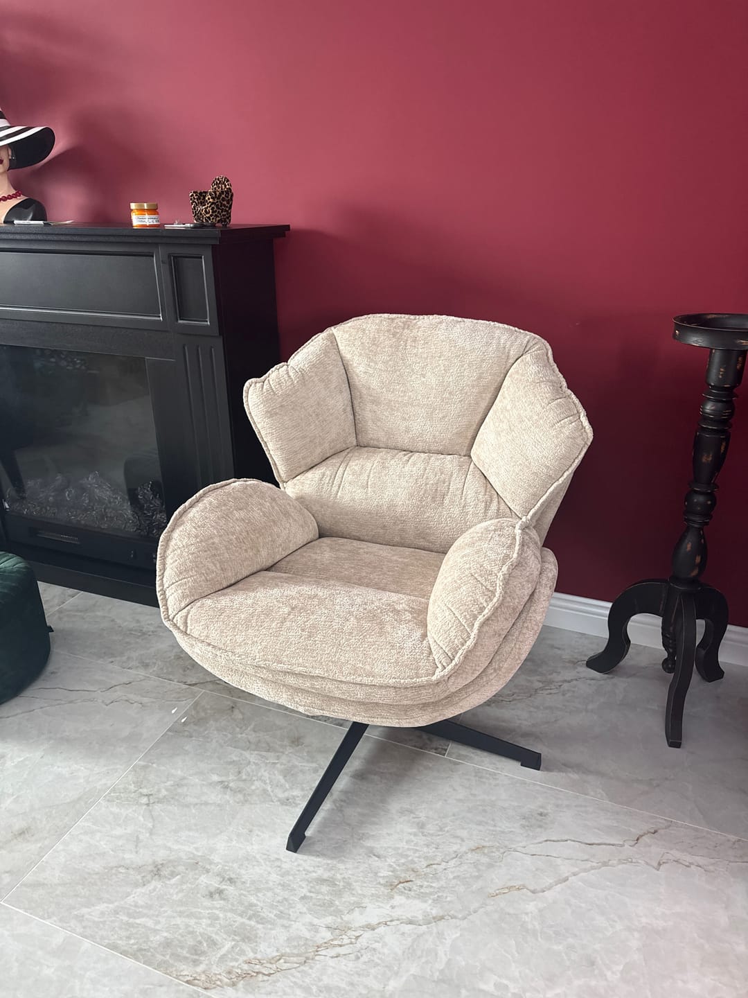 Customer photo review of Fotoliu pufos rotativ BETTY, bej/negru, stofa clasica/metal, 73x87x83 cm