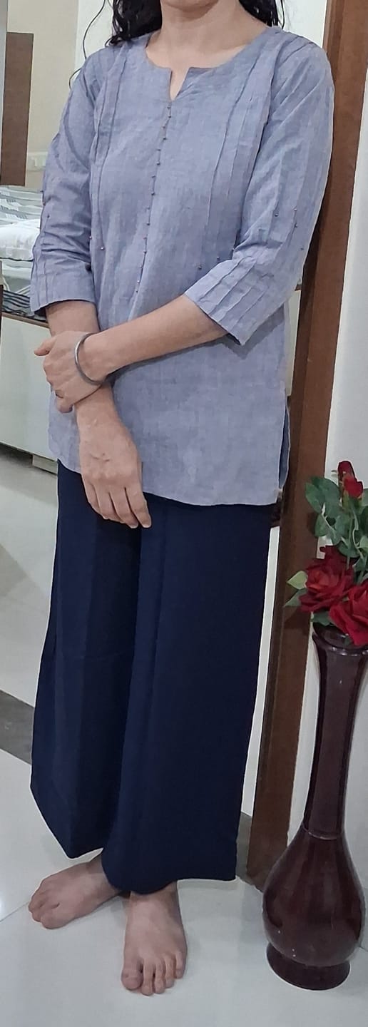 Customer photo review of Women Navy Blue Viscose Palazzo Pant