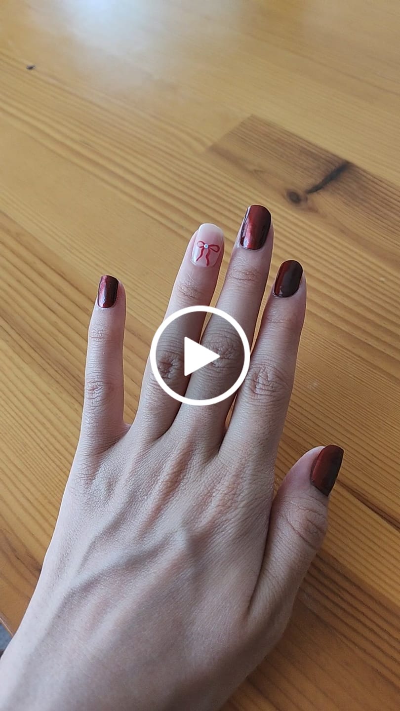 Customer video review of N Crimson Bow Jel Tırnak 30 Adet, 2 Kullanım