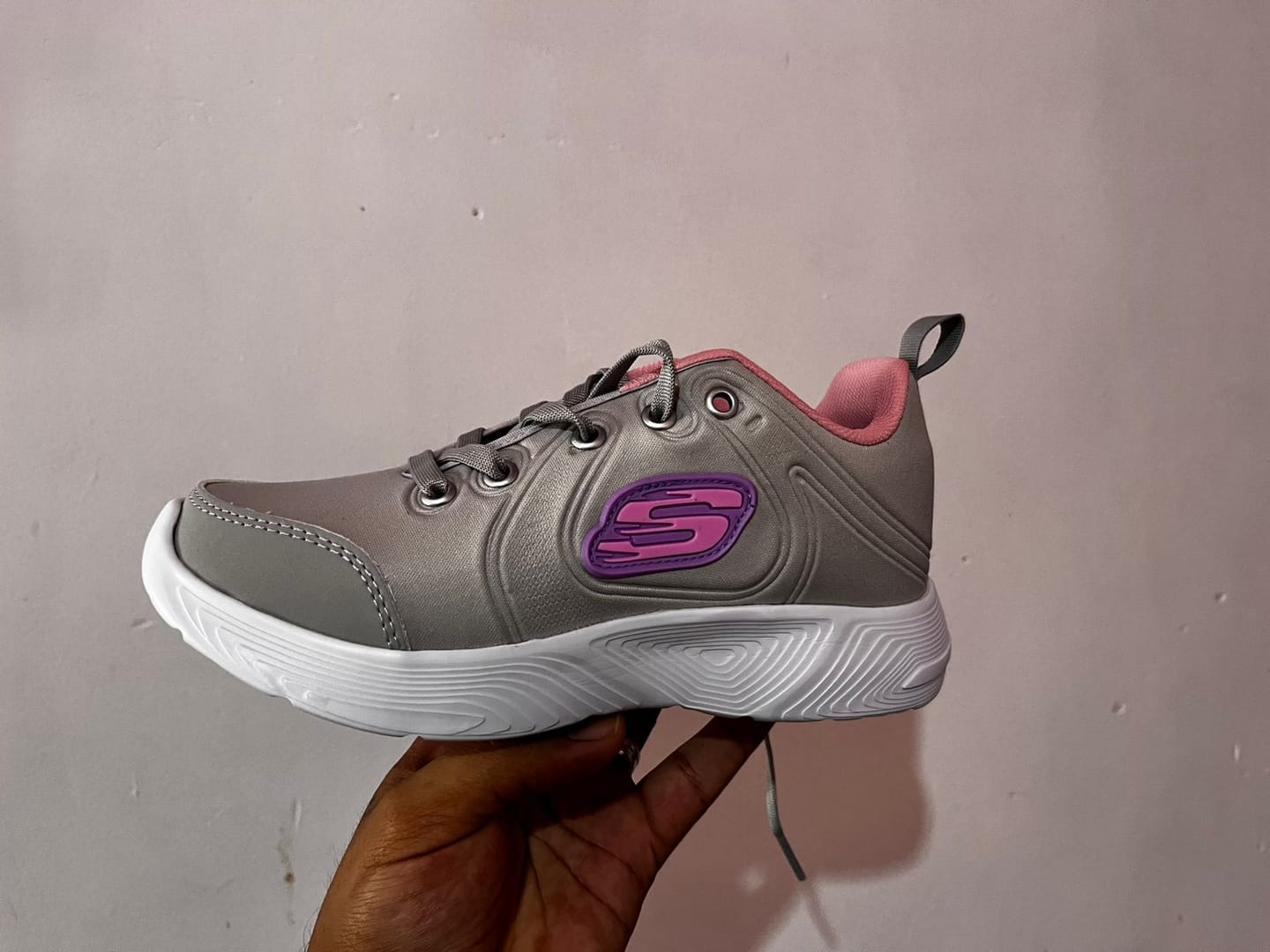 Customer photo review of Tenis 520 Plata Rosa Lila