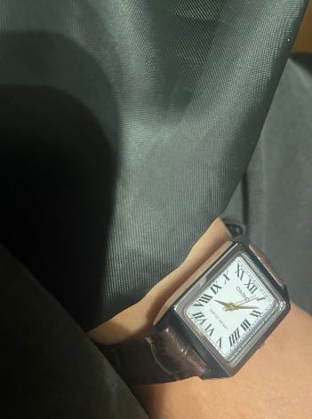 Customer photo review of Reloj Casio Tank Análogo LTP-V007L-7B2UDF Cuero Dial Blanco
