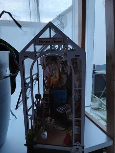 Customer photo review of DIY Book Nook kit - Greenhouse